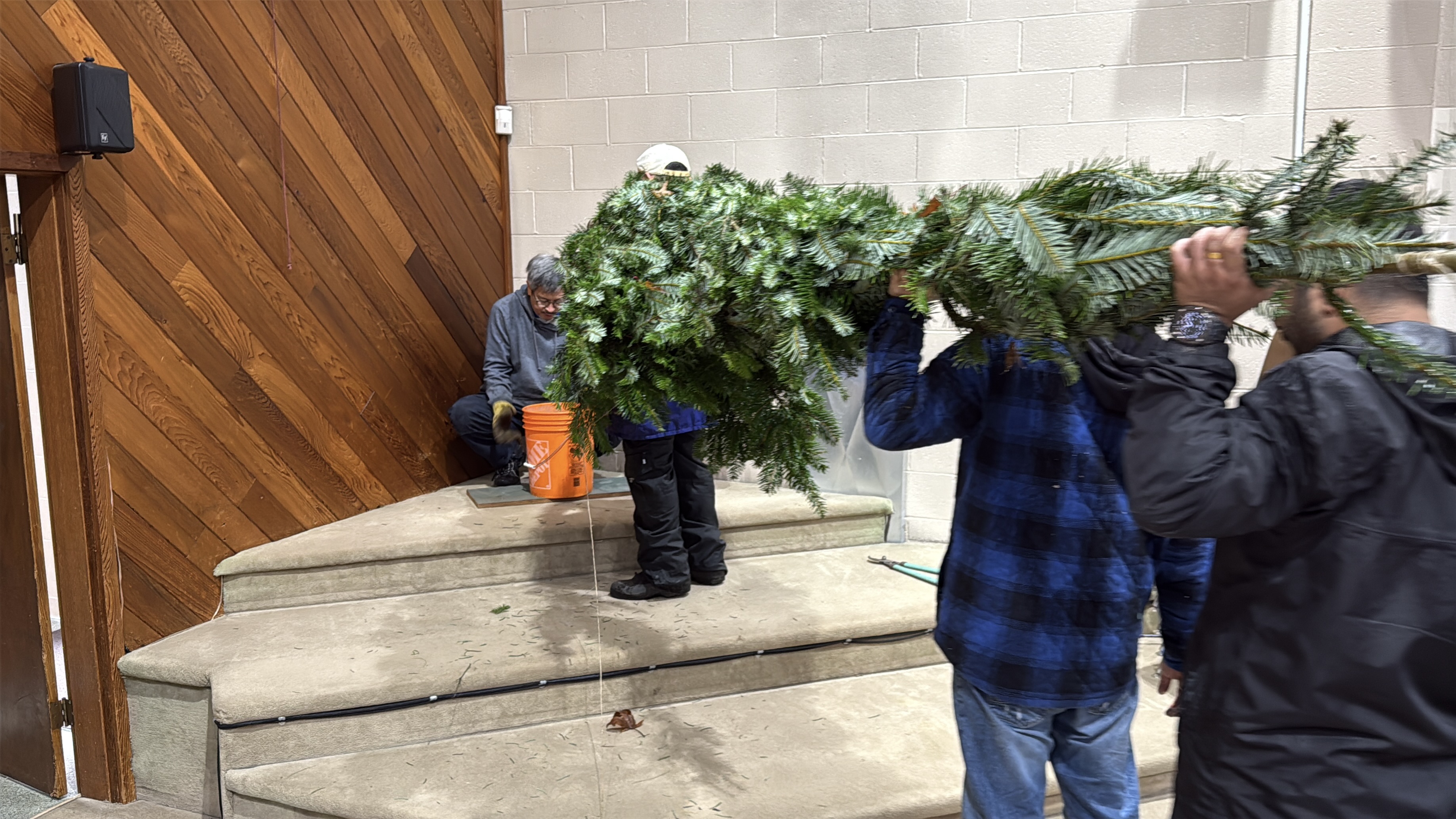 Positioning the base before the lift.